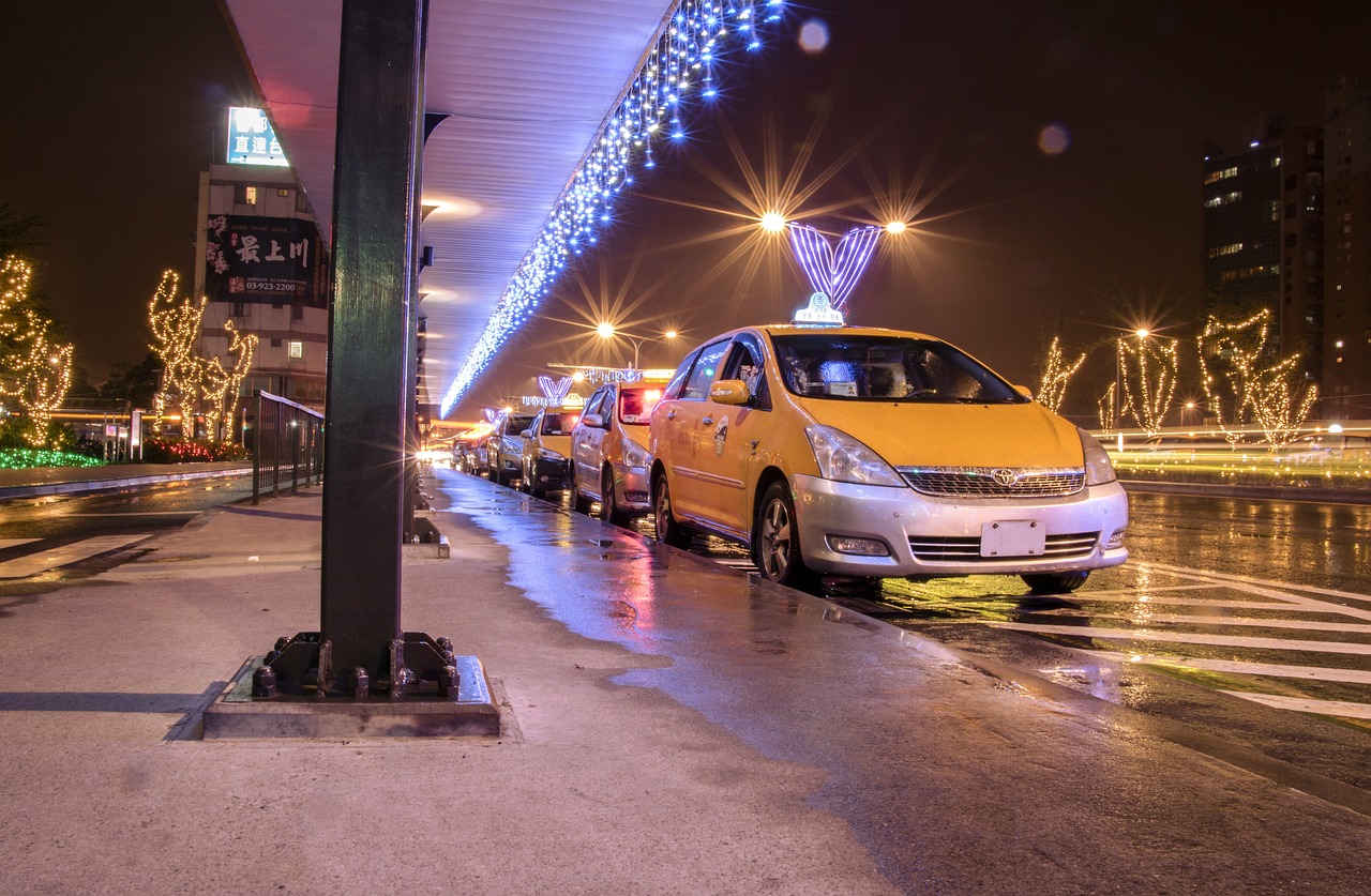 今天晚上澳門開什么汽車配件廠女工的角色與職責(zé)，澳門汽車配件廠女工的角色與職責(zé)揭秘，夜班工作揭秘