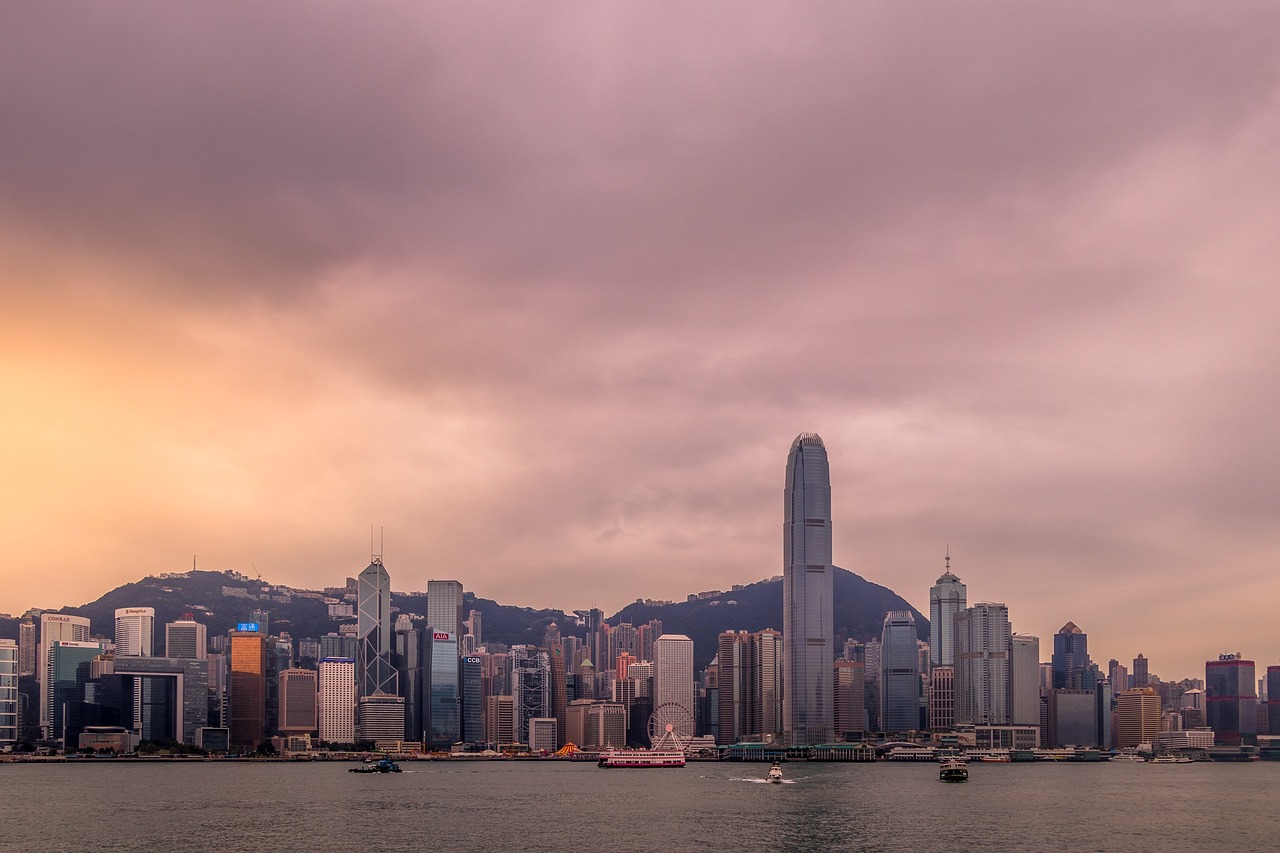 香港正版圖庫圖紙大全關(guān)于緯度與溫度，氣候變化的深度解析，緯度與溫度深度解析，香港正版圖庫圖紙大全看氣候變化之道