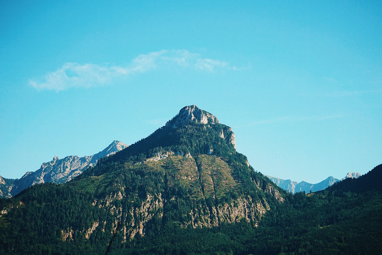 濟(jì)南鳳凰黃河大橋下的黃河，壯麗景觀與文化底蘊(yùn)交融呈現(xiàn)